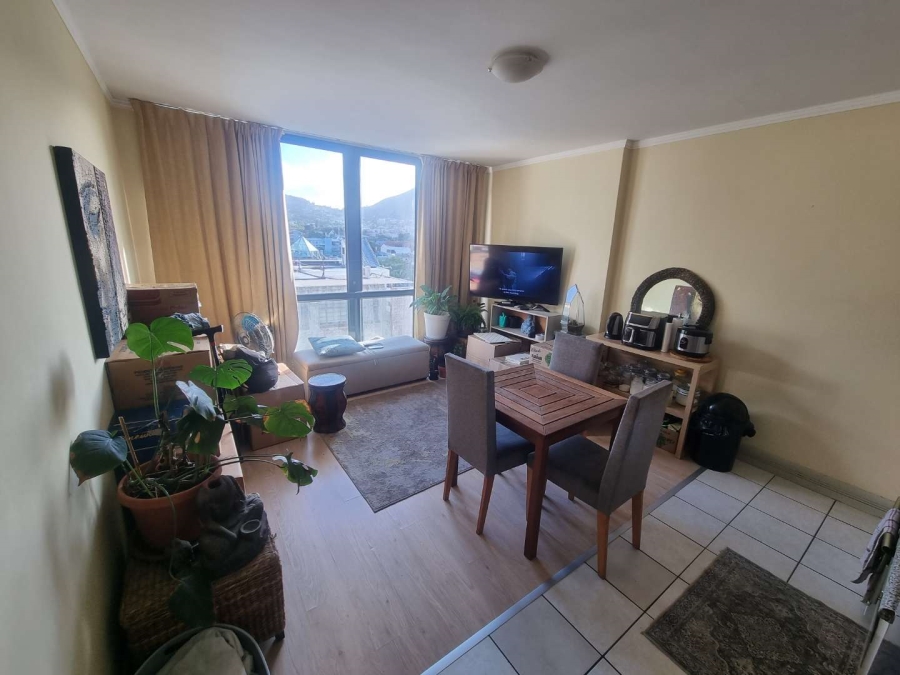 1 Bedroom Property for Sale in Zonnebloem Western Cape